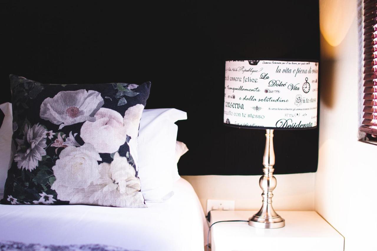 Swellendam Self Catering Villa Ngoại thất bức ảnh