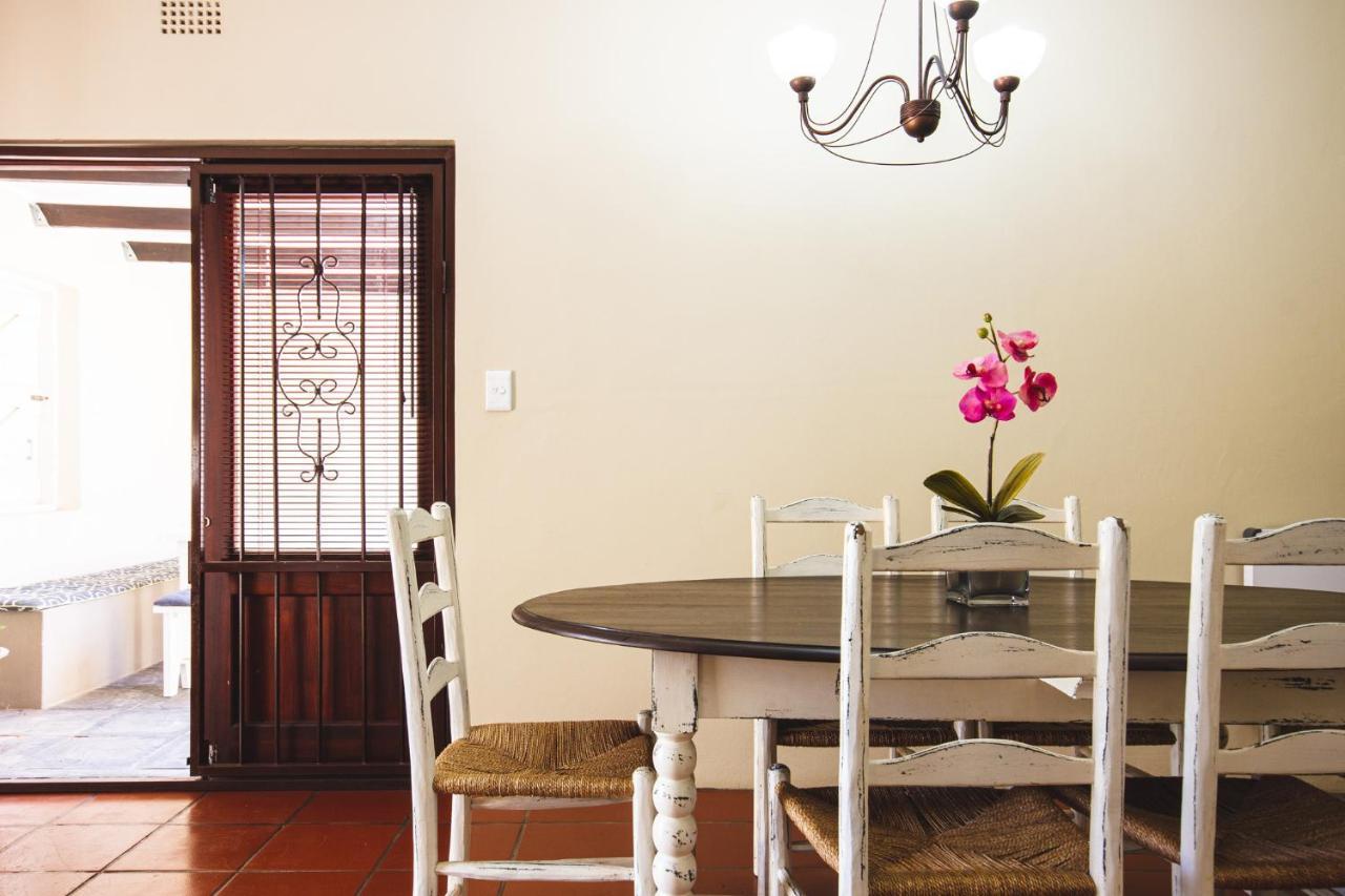 Swellendam Self Catering Villa Ngoại thất bức ảnh
