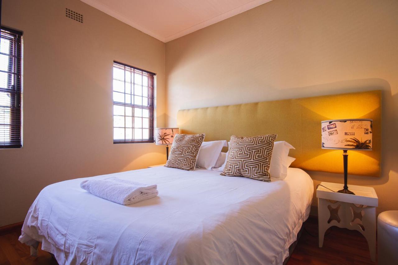 Swellendam Self Catering Villa Ngoại thất bức ảnh