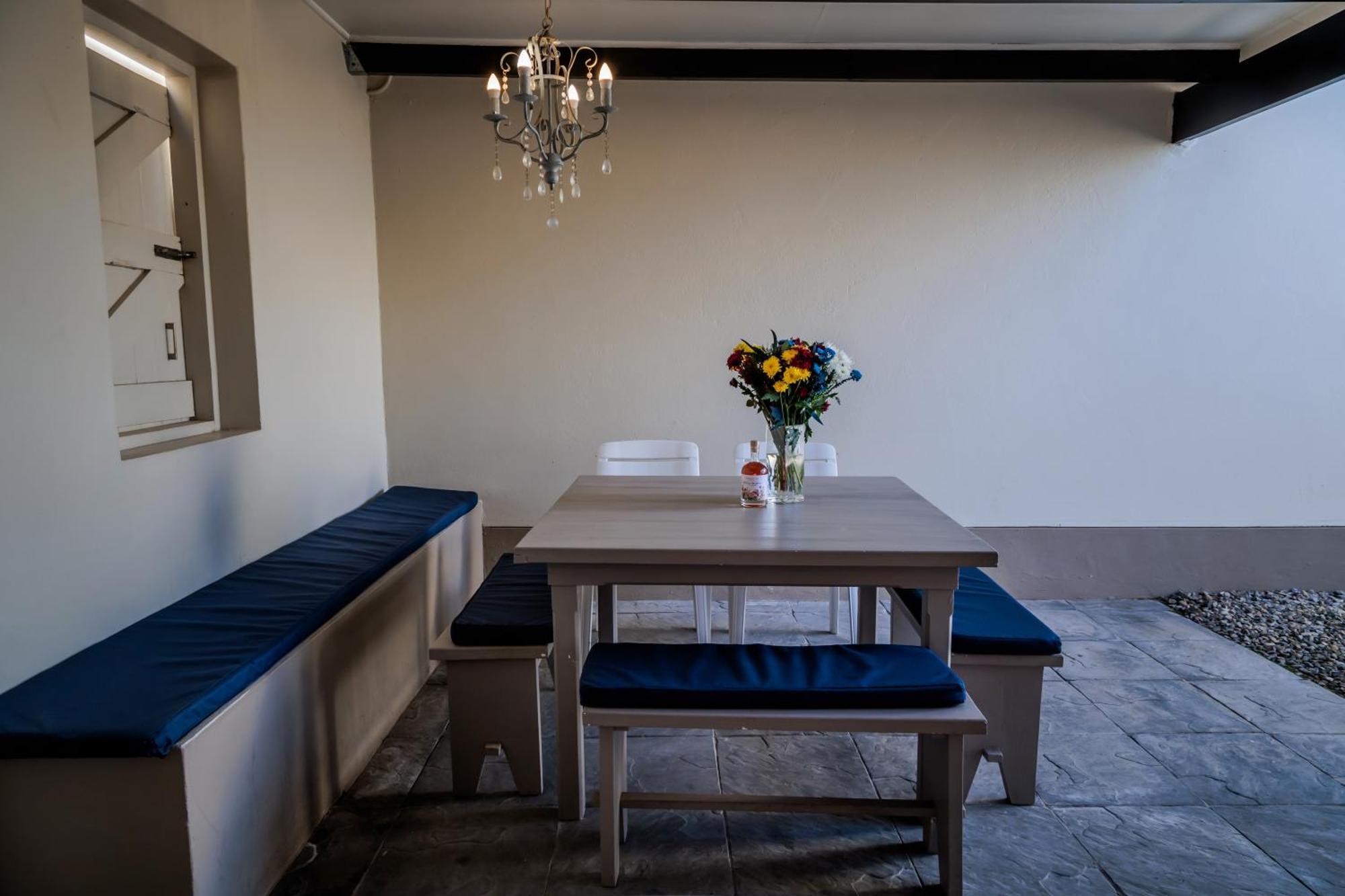 Swellendam Self Catering Villa Ngoại thất bức ảnh