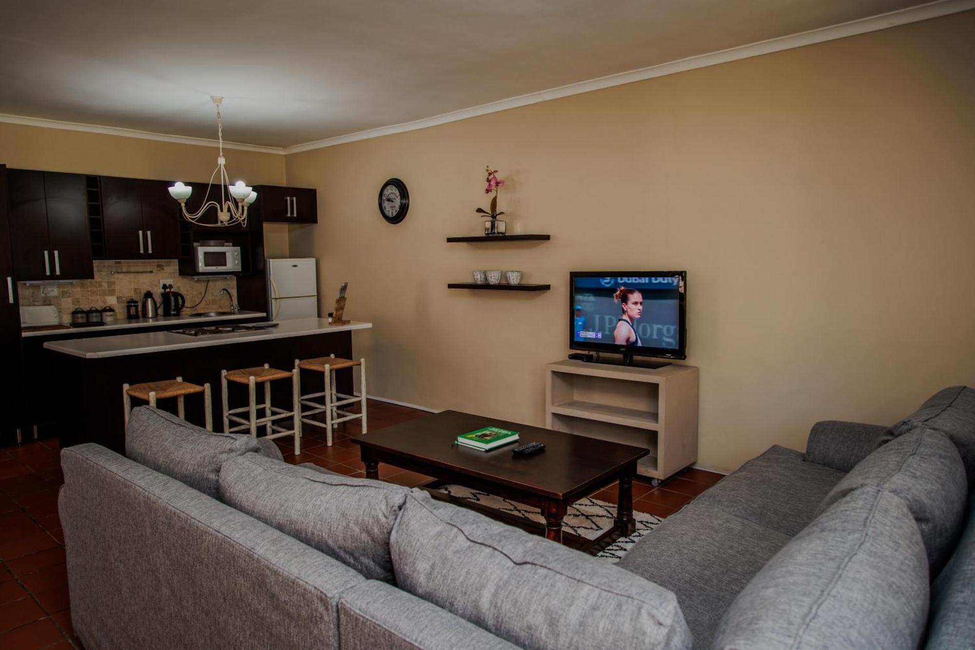 Swellendam Self Catering Villa Ngoại thất bức ảnh